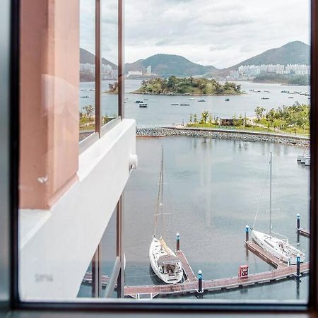 The Castle Ocean Marina Double Suite Yeosu Bagian luar foto