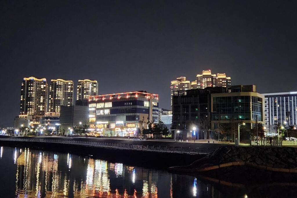 The Castle Ocean Marina Double Suite Yeosu Bagian luar foto
